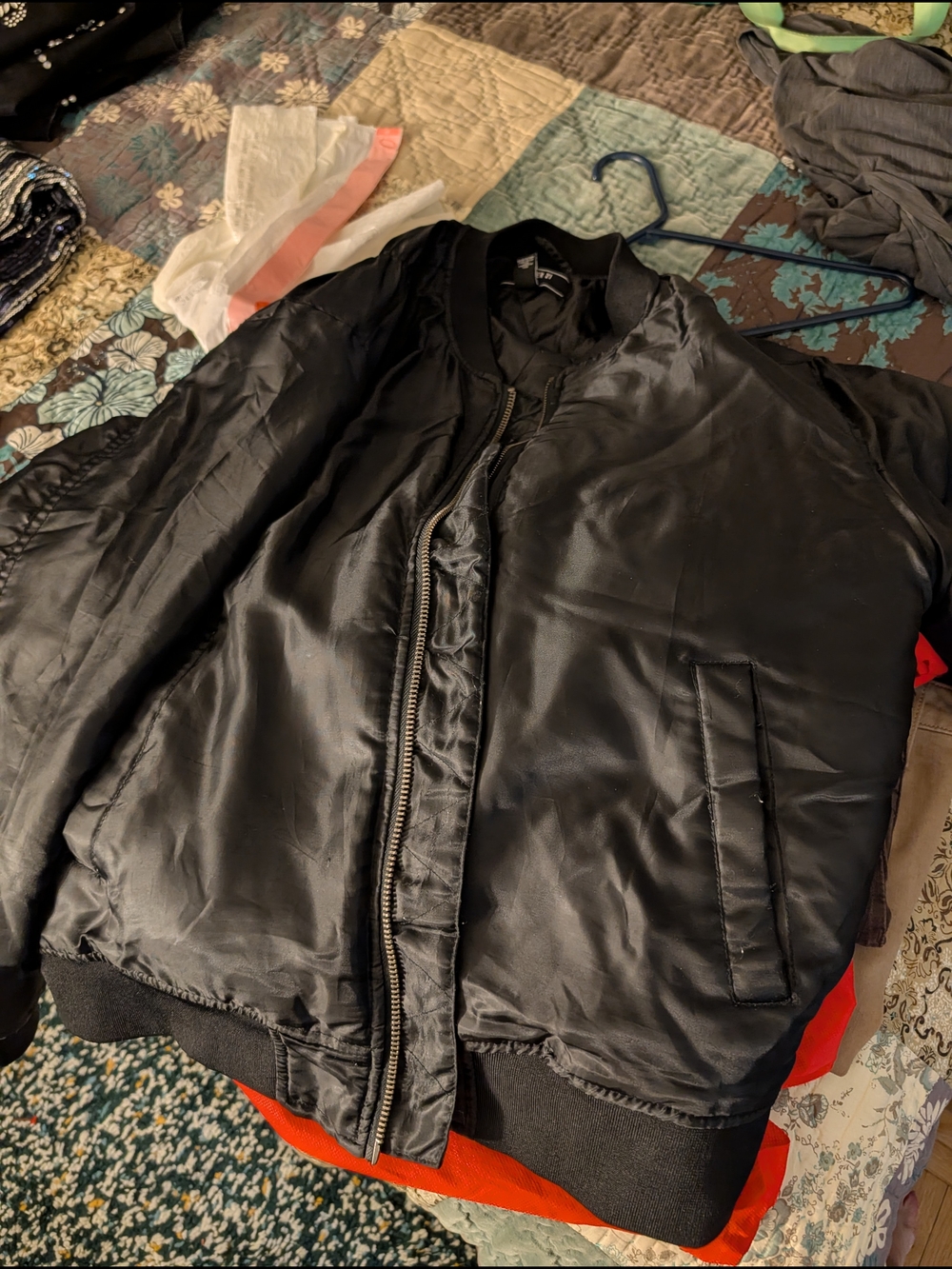 Forever 21 Men's Black Satin Bomber Jacket